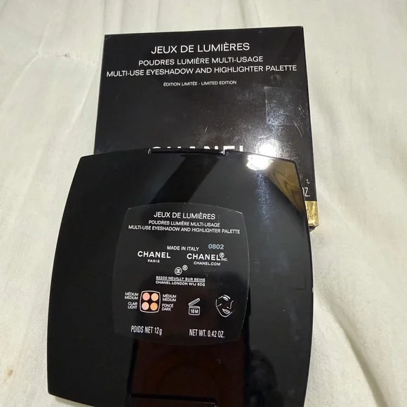 Chanel - Picture 2 of 3